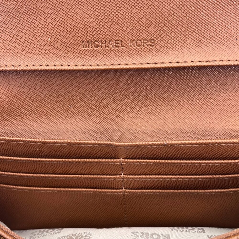 Michael Kors Jet Set Beige Monogram Continental Wallet Zip Around Compartments - Picture 16 of 16